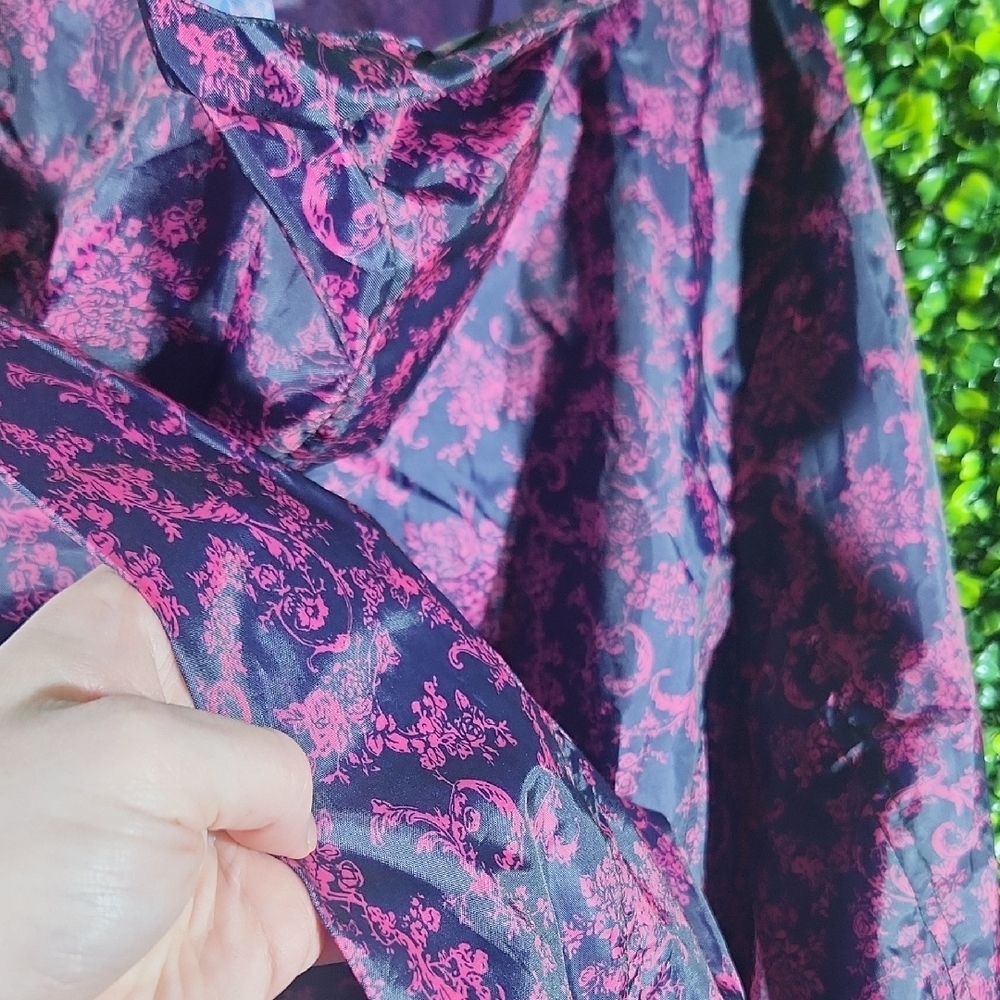 Chic Pink and Black Utility Jacket with Full-Length Zipper - Picture 16 of 16